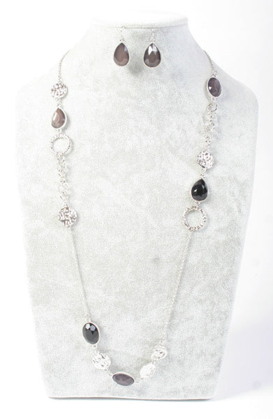 Iris <br> silver long necklace