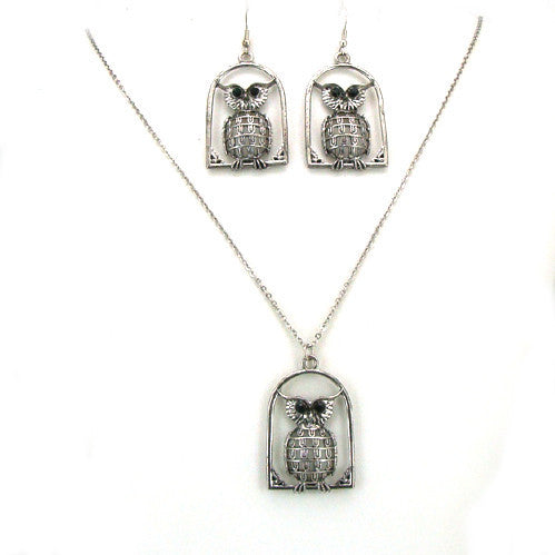 Owl <br> owl pendant necklace