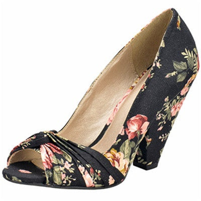 Rico-10 <br> black floral pump