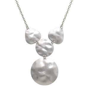 Savy <br> silver statement necklace