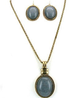 ShaRee <br> oval pendant necklace <br> *more colors*