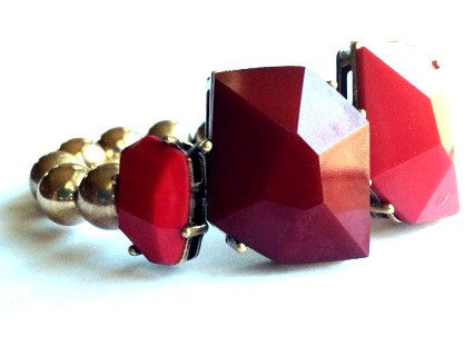 Tiff <br> red stone stretch bracelet